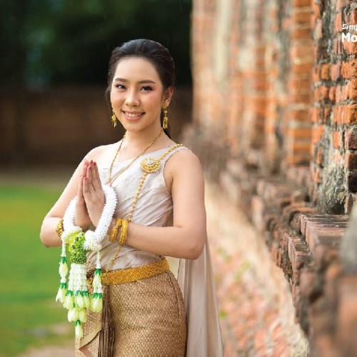 thai-teenager-and-culture